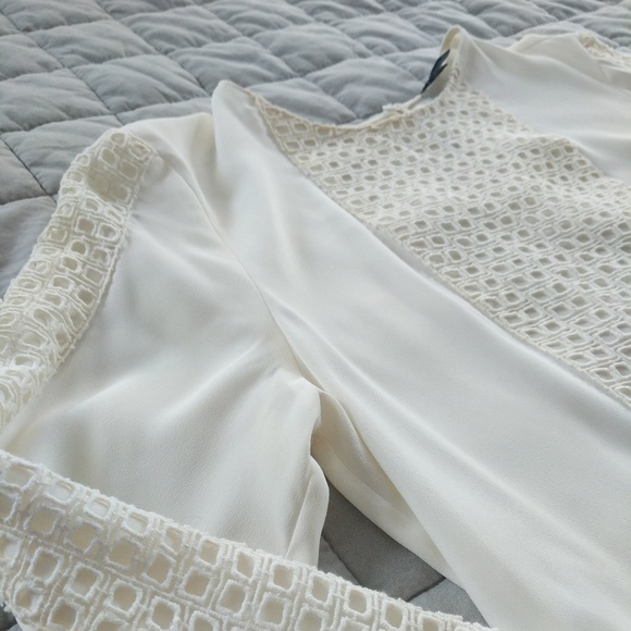 Ann Taylor Lace Detail Top - Picture 2 of 5